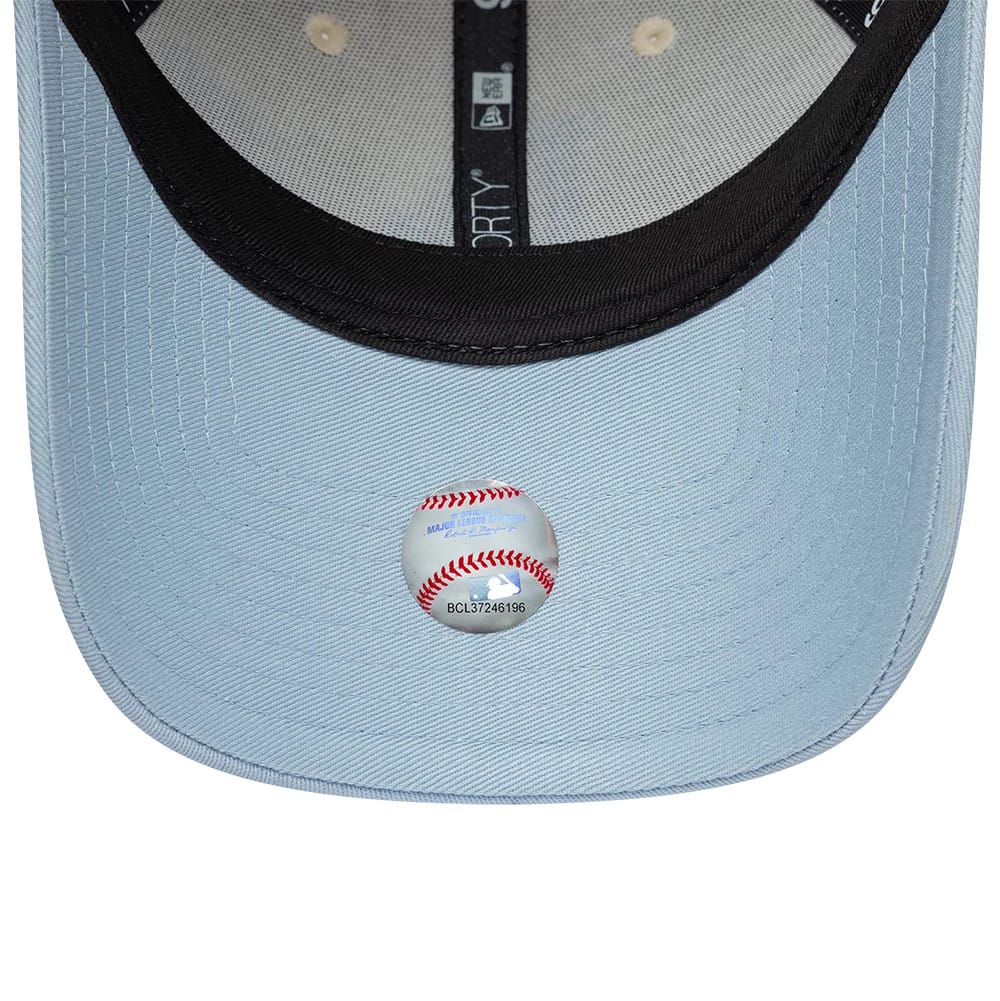 Pictured is this Womens MLB Floral LA Dodgers 9FORTY cap in Cream. 7