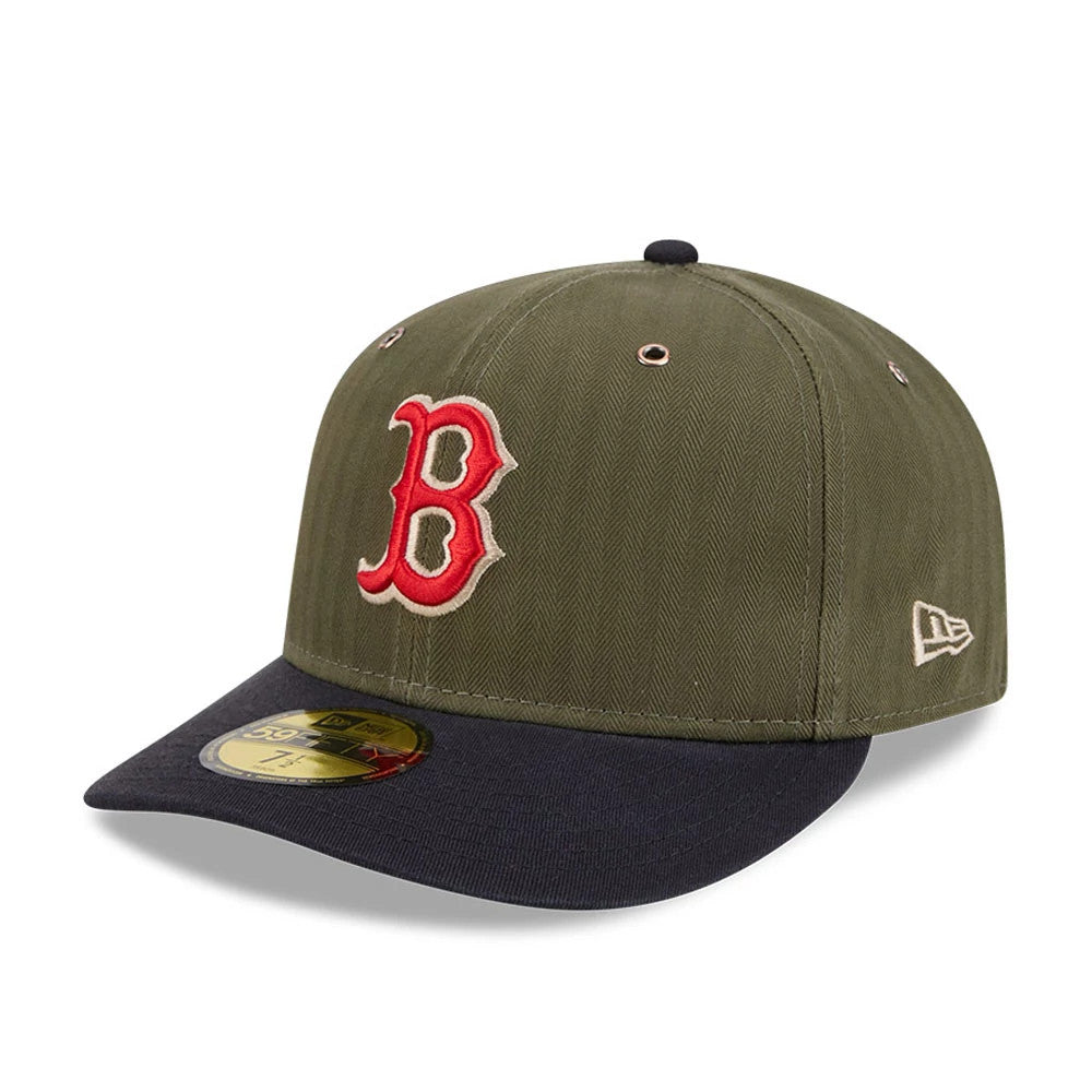 Boston Red Sox MLB American Herringbone Green New Era 59FIFTY Fitted Cap, three-quarter view showing the raised red and white embroidered B logo on the front panel, a dark visor with a gold 59FIFTY size sticker.