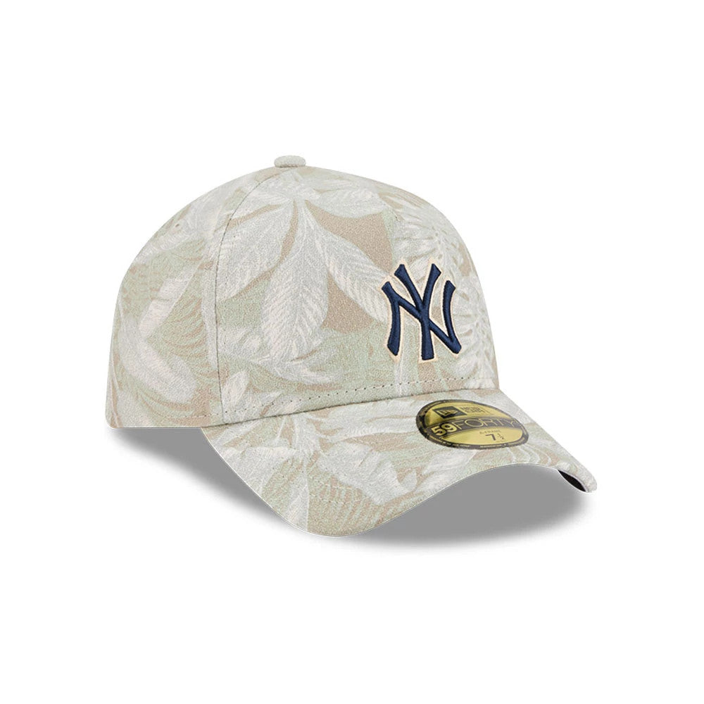 Pictured is this MLB Leafy Palm New York Yankees 59FORTY A-Frame Fitted cap in light beige. 4