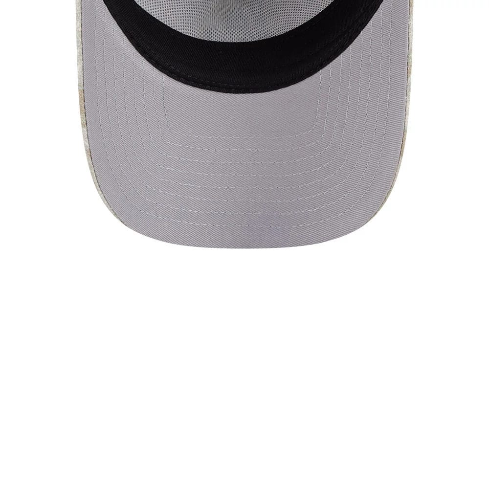 Pictured is this MLB Leafy Palm LA Dodgers 59FORTY A-Frame Fitted cap in light beige. 2