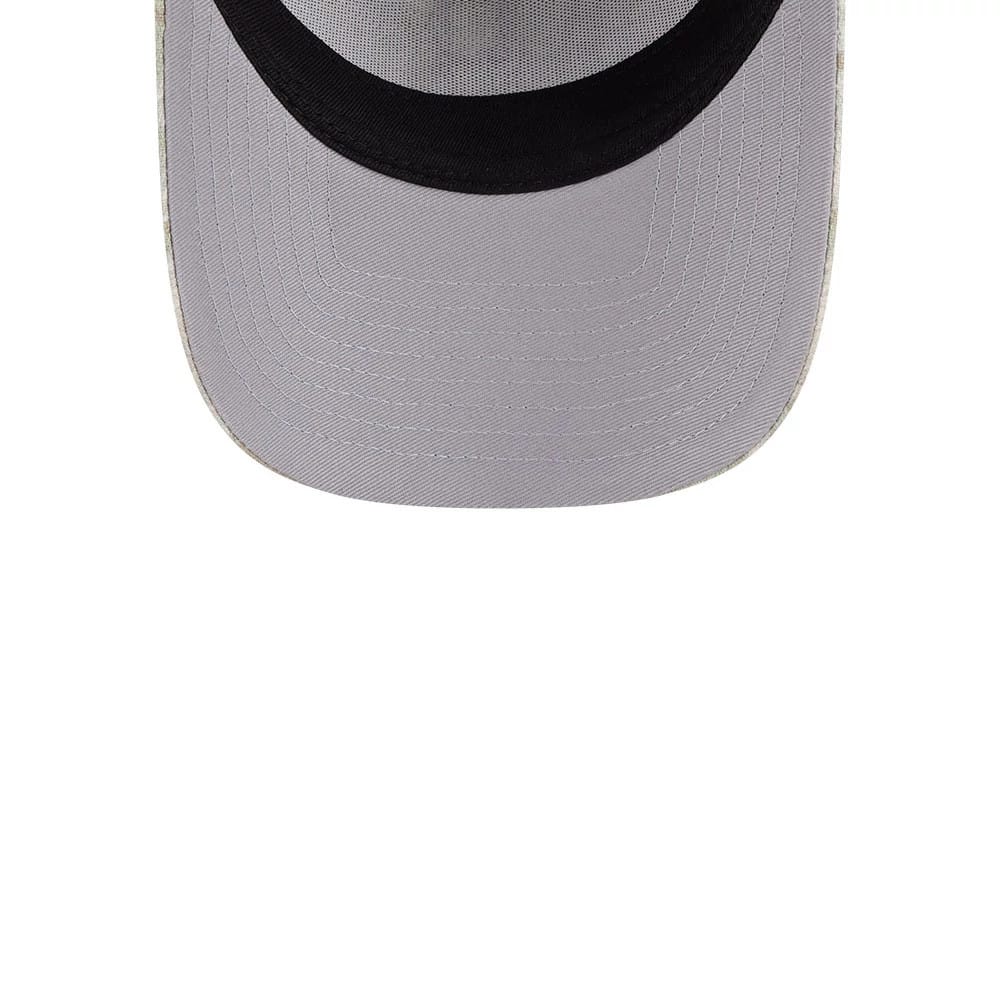 Pictured is this MLB Leafy Palm Boston Red Sox 59FORTY A-Frame Fitted cap in light beige. 2