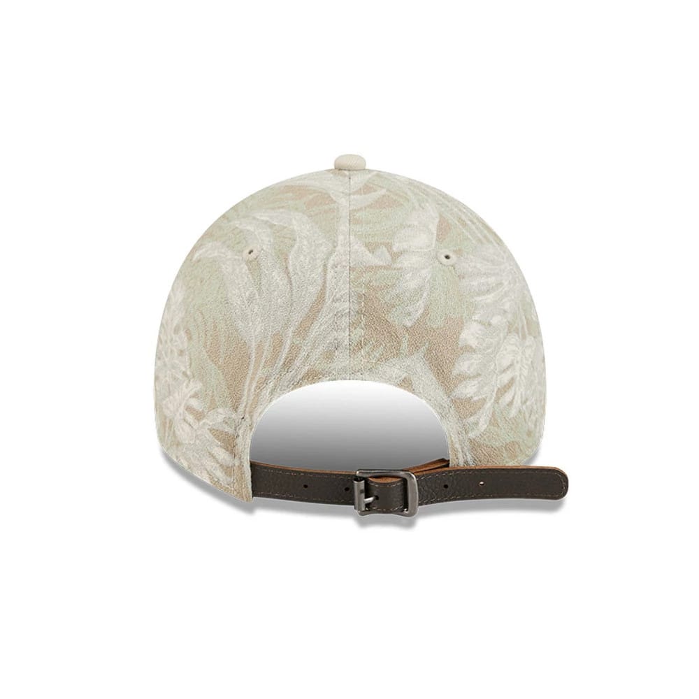 Pictured is this MLB Leafy Palm LA Dodgers 9TWENTY Adjustable cap in light beige. 2