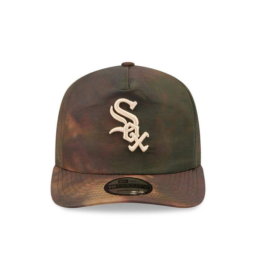 Chicago White Sox MLB Nylon Wash Dye Open Green New Era 19TWENTY Adjustable Cap, front view showing raised embroidered white Sox logo on the front panel, a matching curved visor, and a black 19TWENTY size sticker on the centre of the visor.