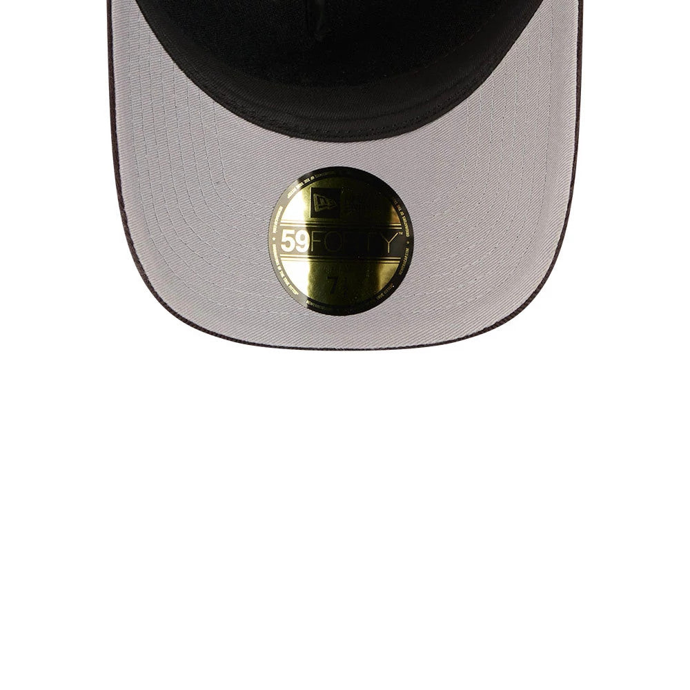 Pictured is this MLB Quickstrike Snow Wash Cord San Diego Padres 59FORTY A-Frame Fitted cap in dark brown. 2