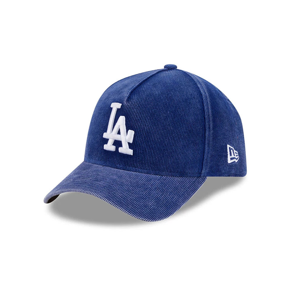 Pictured is this MLB Quickstrike Snow Wash Cord LA Dodgers 59FORTY A-Frame Fitted cap in dark blue. 1