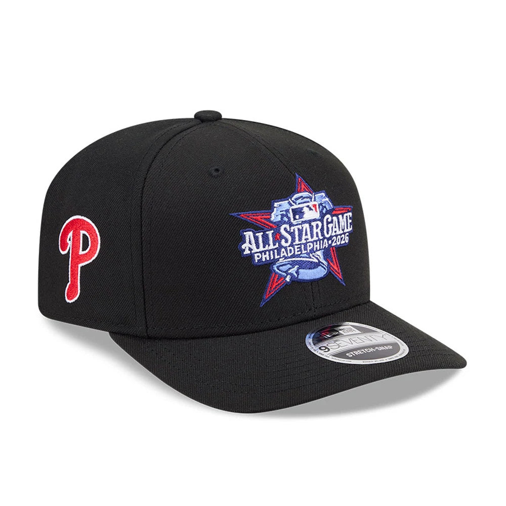 Phillies MLB All Star Game Black New Era 9SEVENTY Stretch Snap Adjustable Cap, front view showing the blue and red All Star Game 2026 logo on the black structured crown, red embroidered P logo on the left side, and 9SEVENTY size sticker on the visor.