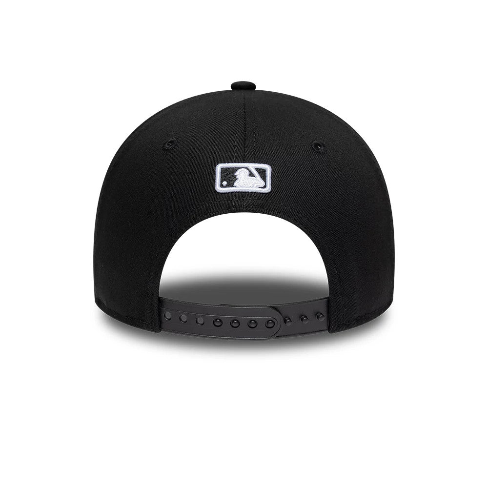 Chicago White Sox MLB Black New Era 9FORTY M-Crown Adjustable Cap, rear view showing the white embroidered MLB Batterman logo at the centre of the back panels, with a structured black crown and black adjustable snap closure.