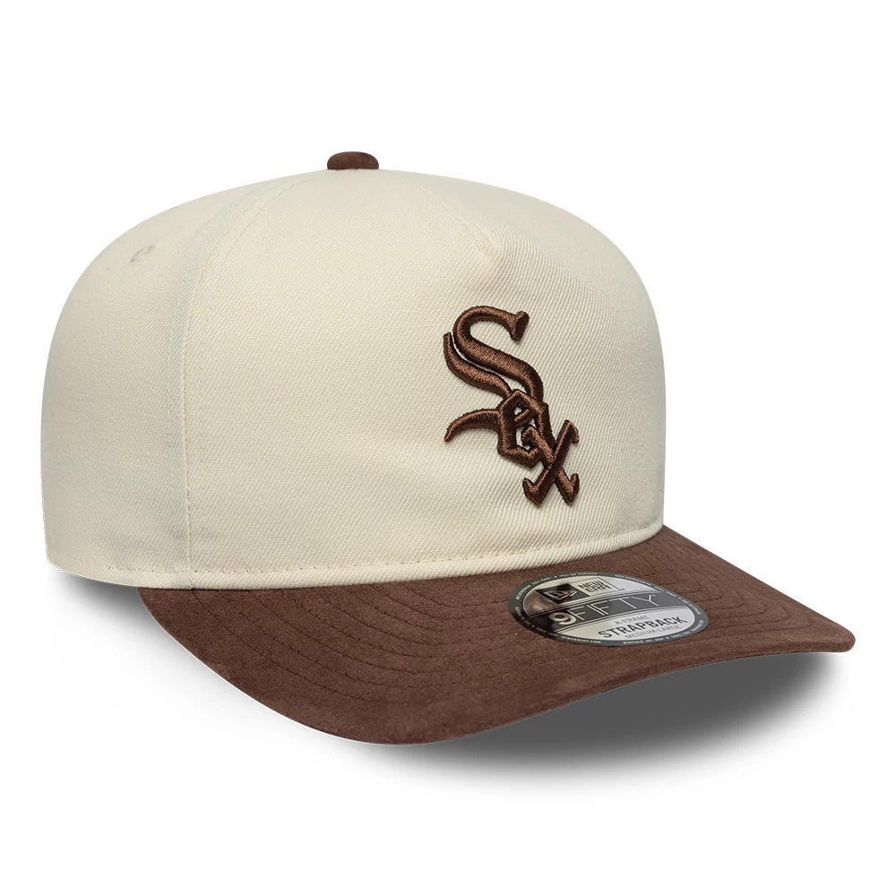 Chicago White Sox MLB Suede Visor Cream New Era 9FIFTY A-Frame Adjustable Cap, three-quarter view showing the brown embroidered Sox logo on the front panel, brown suede flat visor with 9FIFTY size sticker, and cream structured crown.