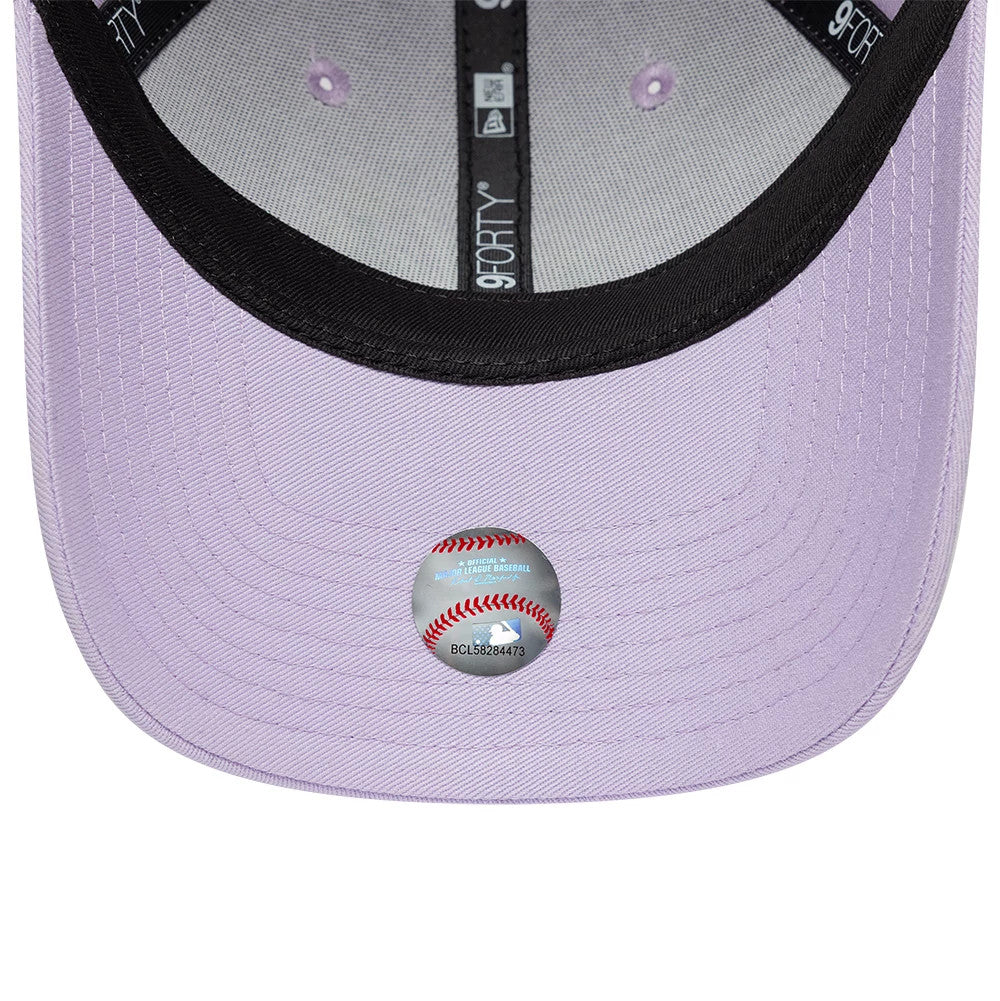 Atlanta Braves Womens MLB Floral Icon Pastel Purple New Era 9FORTY Adjustable Cap, inside view showing black taping with New Era branding, a black sweatband, and a contrasting pastel purple undervisor with a baseball graphic sticker.