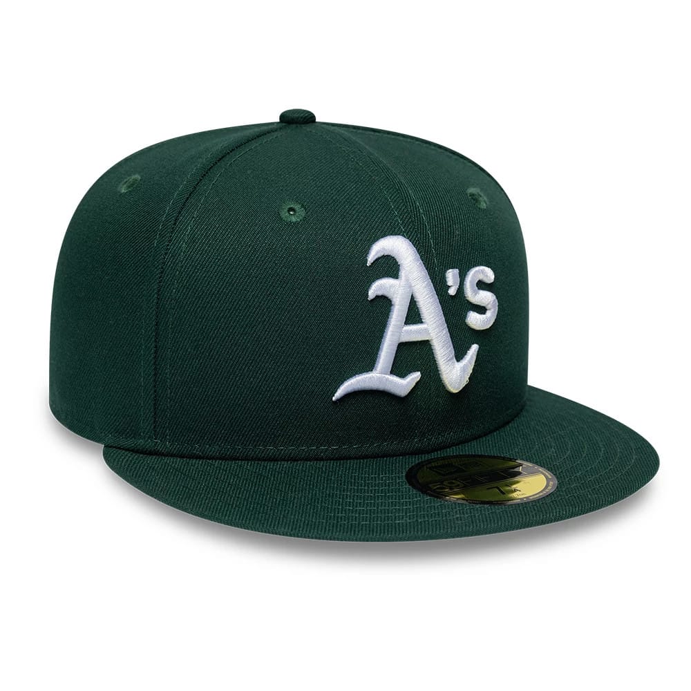 Athletics MLB League Essential Dark Green New Era 59FIFTY Fitted Cap, front view showing the white raised embroidered A’s logo on the structured dark green crown, with a matching flat visor and gold 59FIFTY size sticker on the visor.