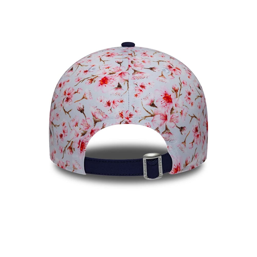 Pictured is this Paris Saint-Germain Cherry Blossom 9FORTY Adjustable cap in navy. 4