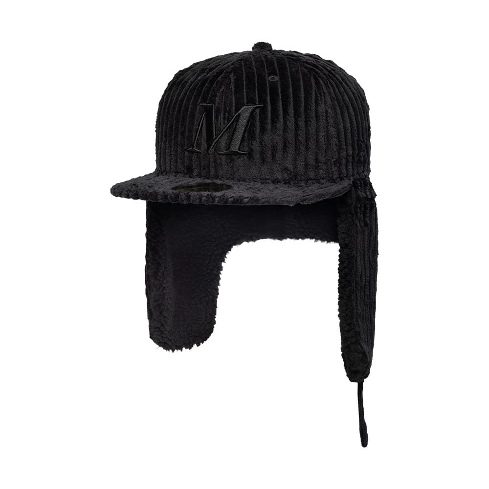 Pictured is this Mains X New Era Cord Dogear 59FIFTY Fitted cap in black. 2