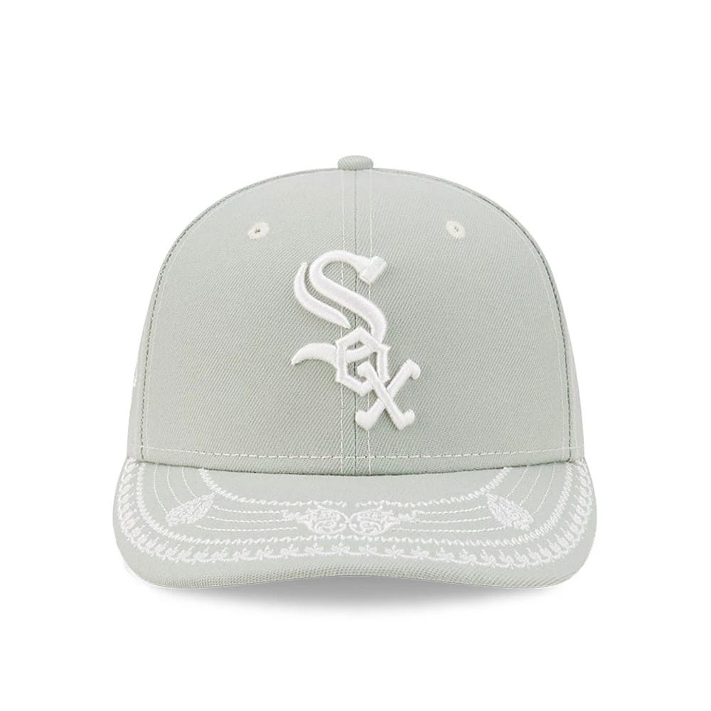 Pictured is this MLB Fathers Day Chicago White Sox 59FIFTY Fitted cap in pastel green. 3