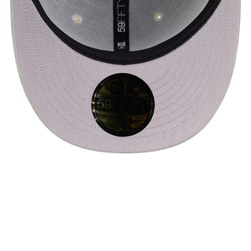 Chicago White Sox MLB Pastel Green New Era 59FIFTY Fitted Cap, inside view showing the grey undervisor with a gold 59FIFTY size sticker, black sweatband with 59FIFTY and New Era flag logo taping, and white embroidered eyelets.