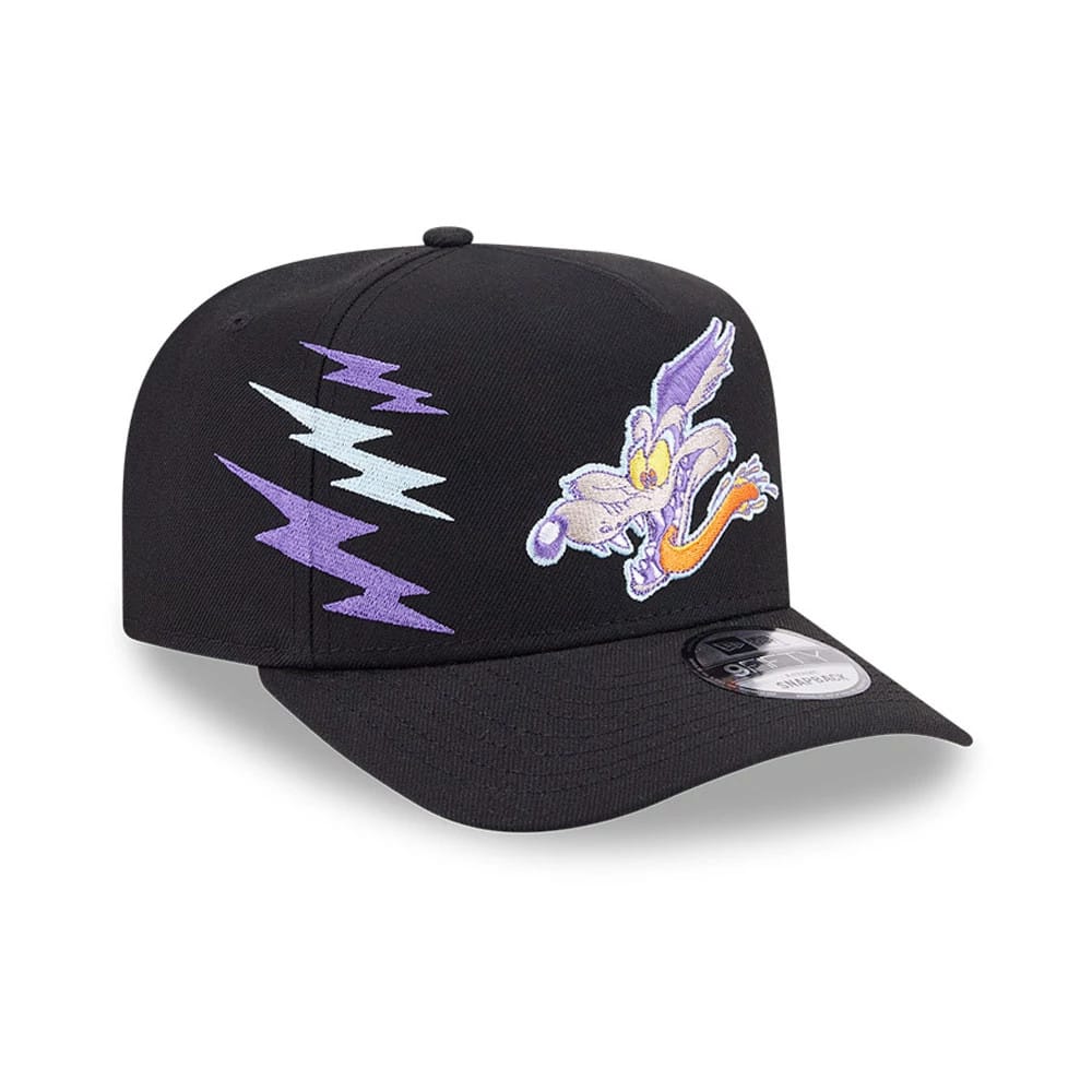 Pictured is this Looney Tunes Wile E Coyote 9FIFTY A-Frame Snapback Adjustable cap in black. 4