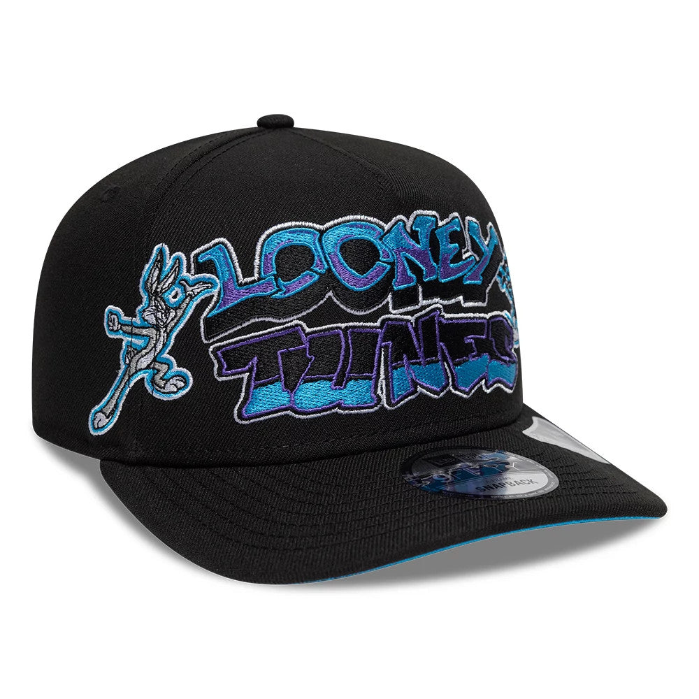 Pictured is this Looney Tunes Bugs & Daffy 9FIFTY A-Frame Snapback Adjustable cap in black. 4
