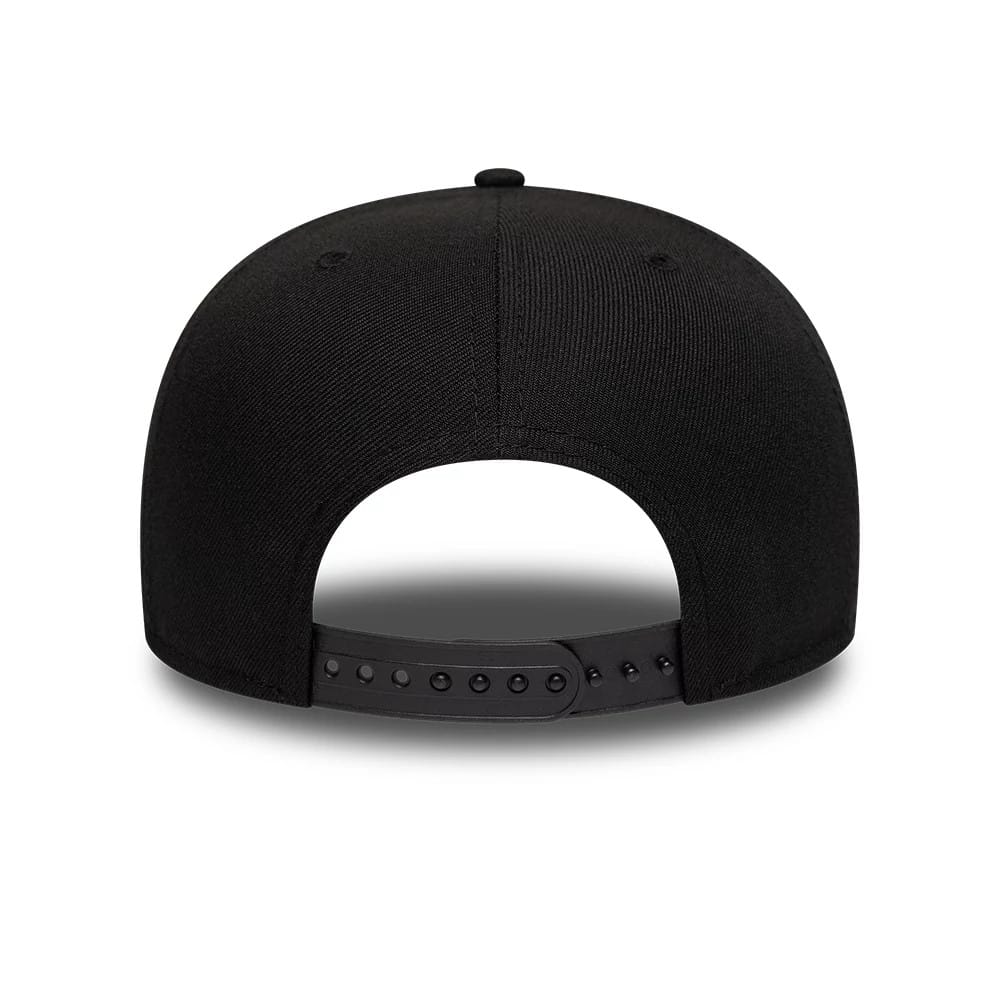 Pictured is this Looney Tunes Multi Character 9FIFTY A-Frame Snapback Adjustable cap in black. 7