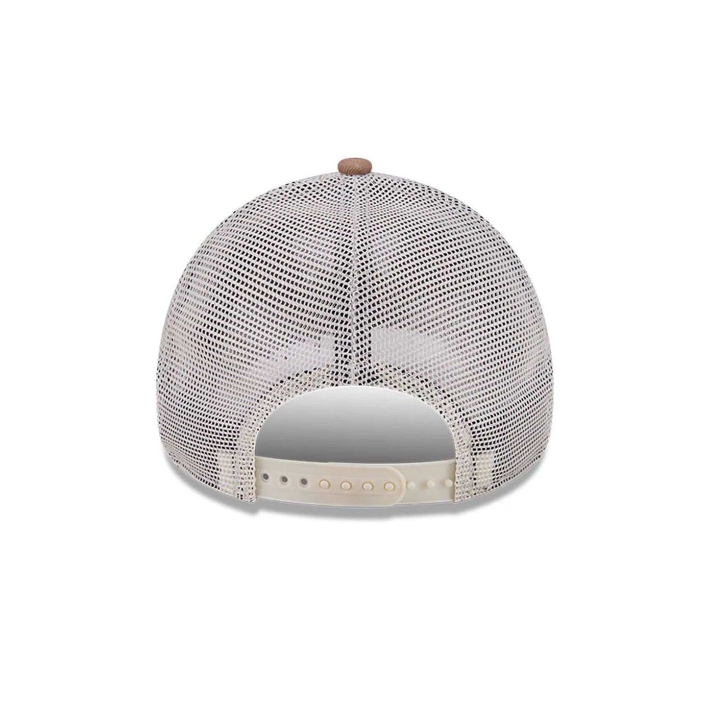 Pictured is this Looney Tunes Daffy Duck Arch 9FORTY A-Frame Adjustable cap in Beige. 7