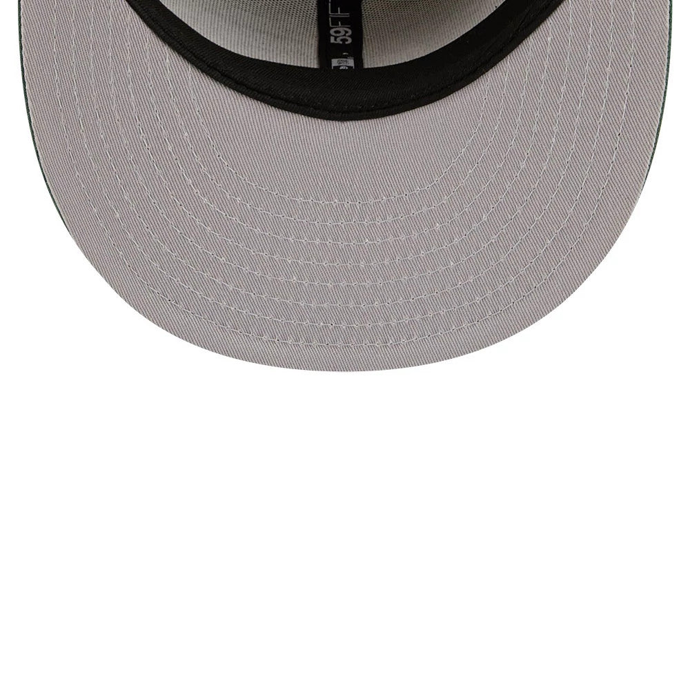 Pictured is this MLB Agave 2Tone New York Yankees 59FIFTY Fitted cap in light beige & green. 2