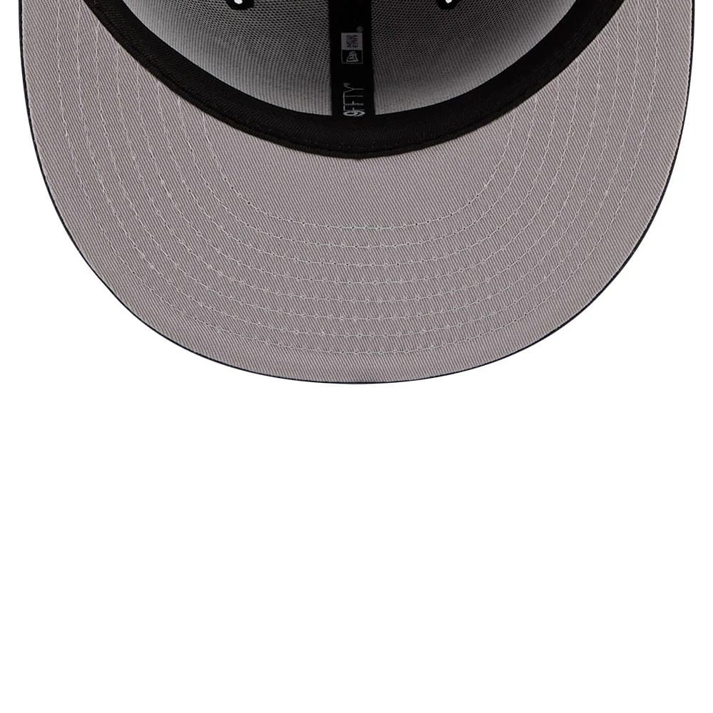 Pictured is this MLB X Seinfeld New York Yankees 59FIFTY Fitted cap in navy. 2