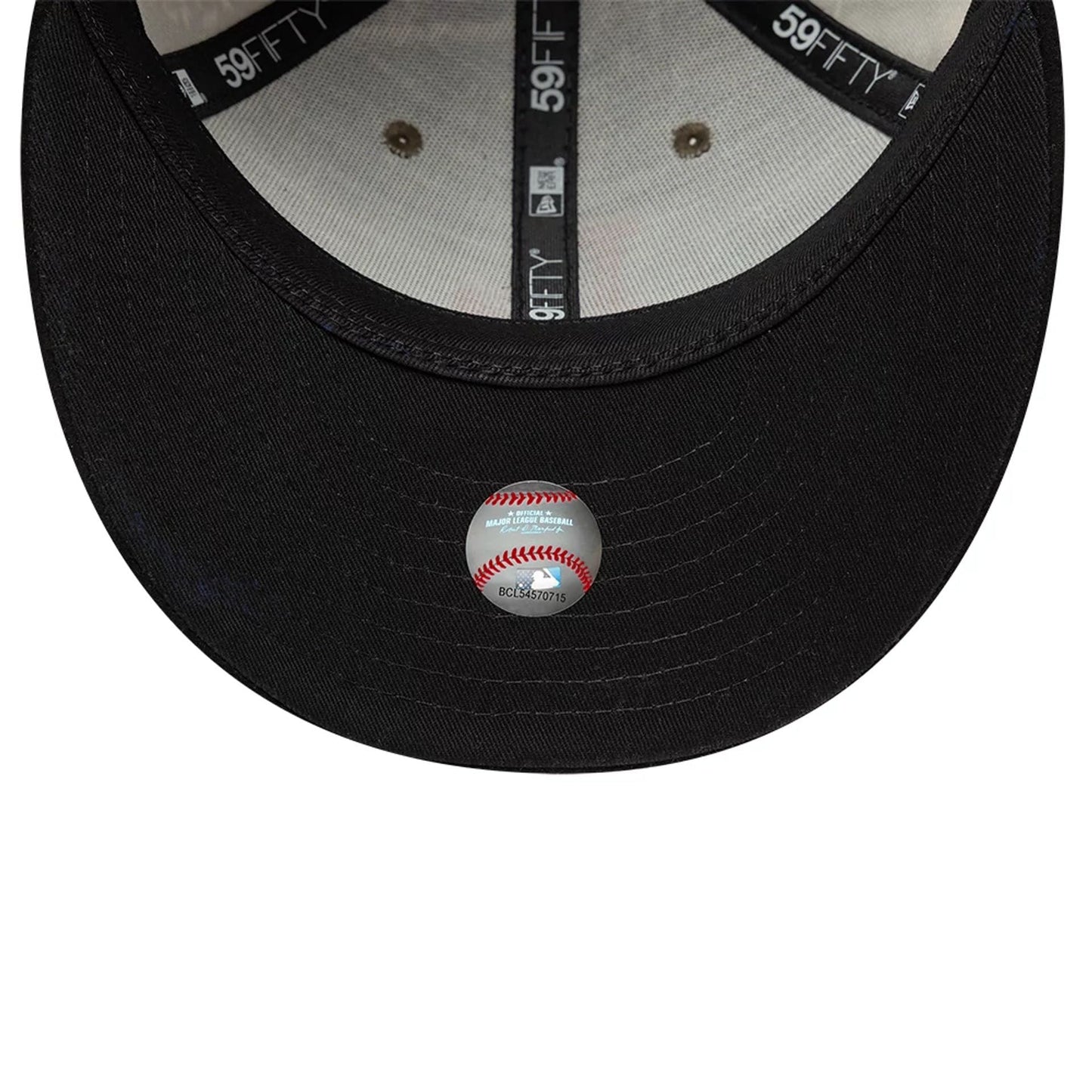 Pictured is this MLB Realtree LA Dodgers Low Profile 59FIFTY Fitted cap in assorted print. 7