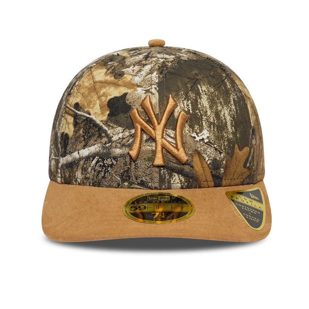 New York Yankees MLB Realtree Assorted Print Low Profile New Era 59FIFTY Fitted Cap, front view showing the raised brown NY logo embroidery on the camouflage crown, a brown suede-like visor, and the gold 59FIFTY size sticker on top.
