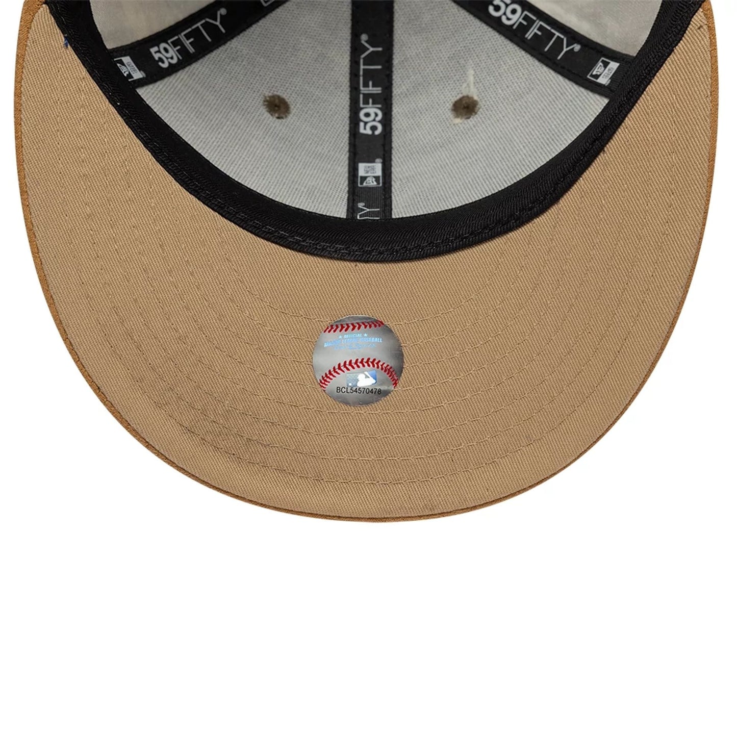 Pictured is this MLB Realtree New York Yankees Low Profile 59FIFTY Fitted cap in assorted print. 7
