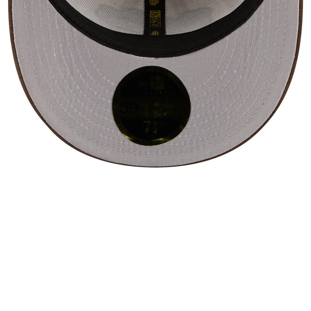 Pictured is this New Era 59FIFTY Day Low Profile 59FIFTY Fitted cap in open beige. 2