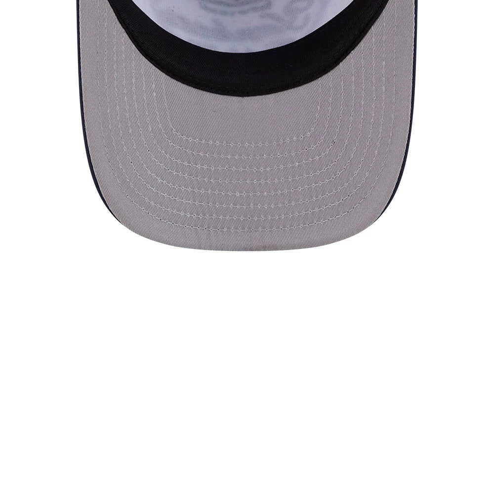Pictured is this MLB 59FIFTY Day New York Yankees 59FIFTY A-Frame Fitted cap in navy. 2