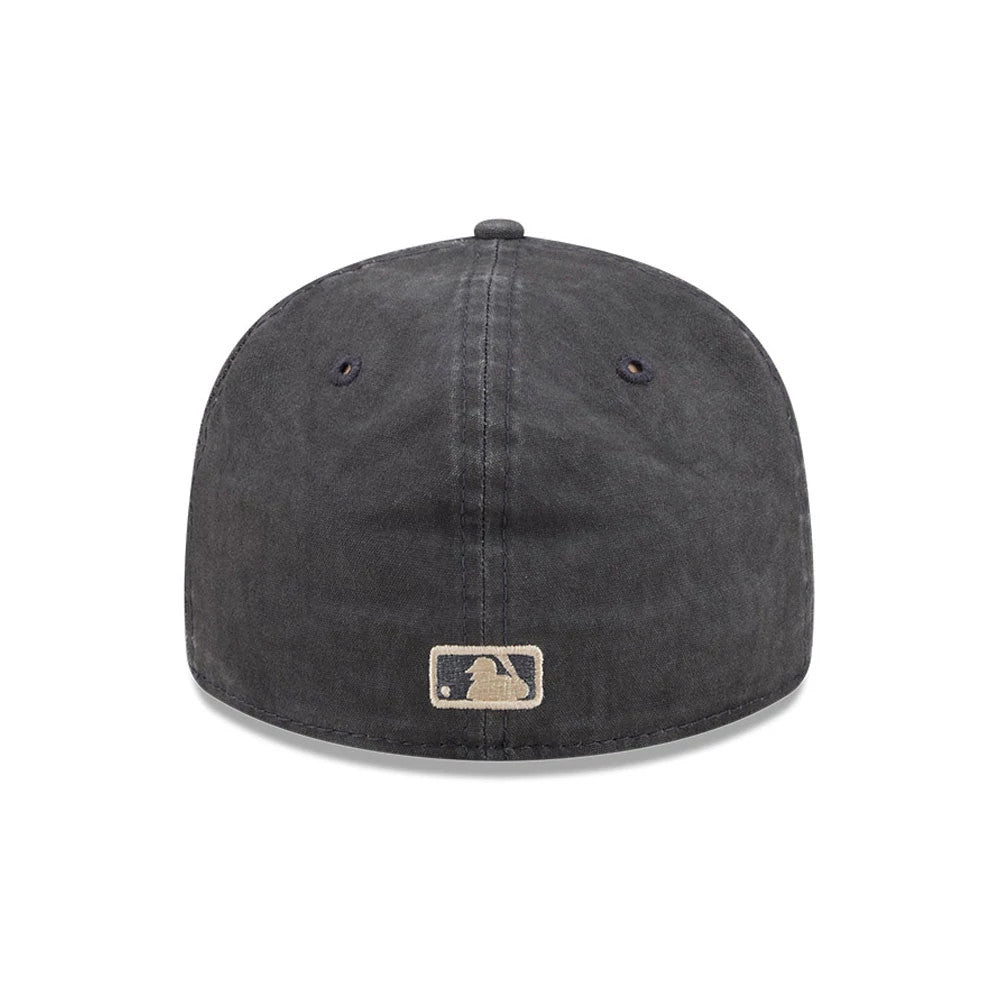 Pictured is this MLB 59FIFTY Day New York Yankees Retro Crown 59FIFTY Fitted cap in black. 7