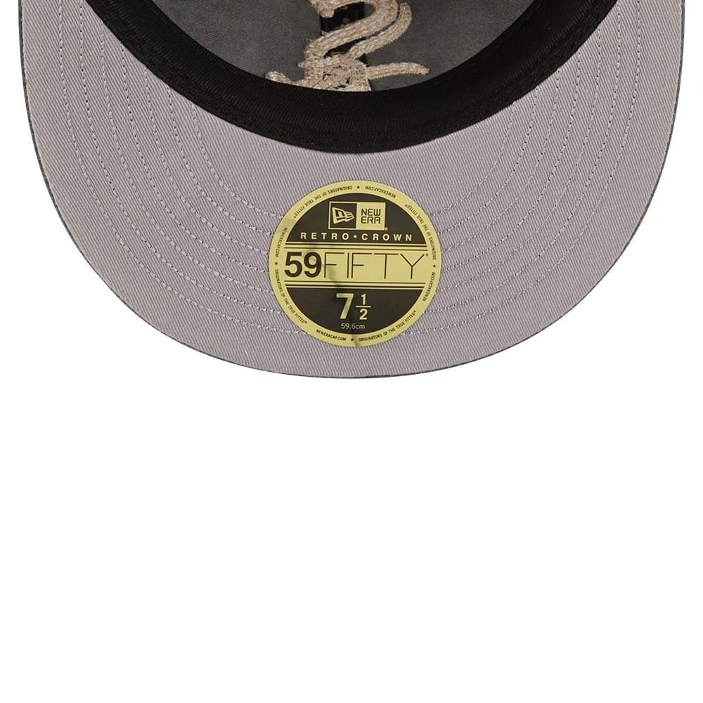 Pictured is this MLB 59FIFTY Day Chicago White Sox Retro Crown 59FIFTY Fitted cap in black. 2
