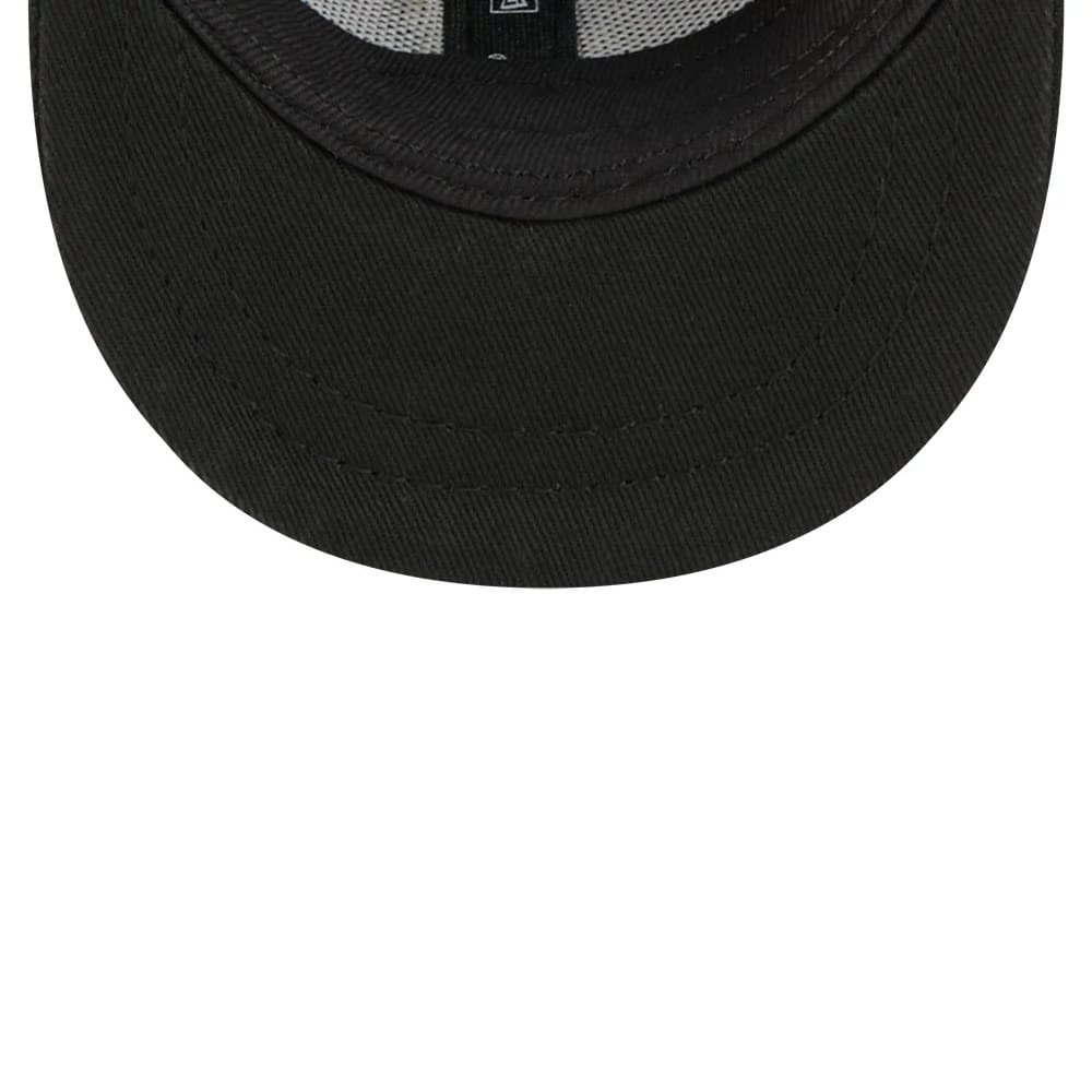 Pictured is this MLB 59FIFTY Day New York Yankees Mini 59FIFTY Fitted cap in black. 7