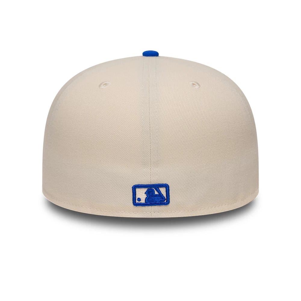 Pictured is this MLB League Essential New York Yankees 59FIFTY Fitted cap in blue. 4