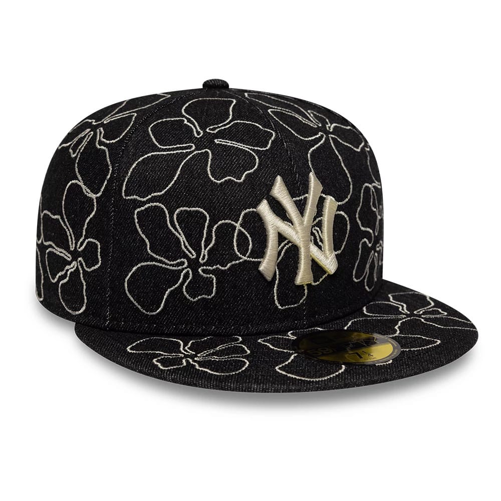 Pictured is this MLB Floral Denim New York Yankees 59FIFTY Fitted cap in black. 3