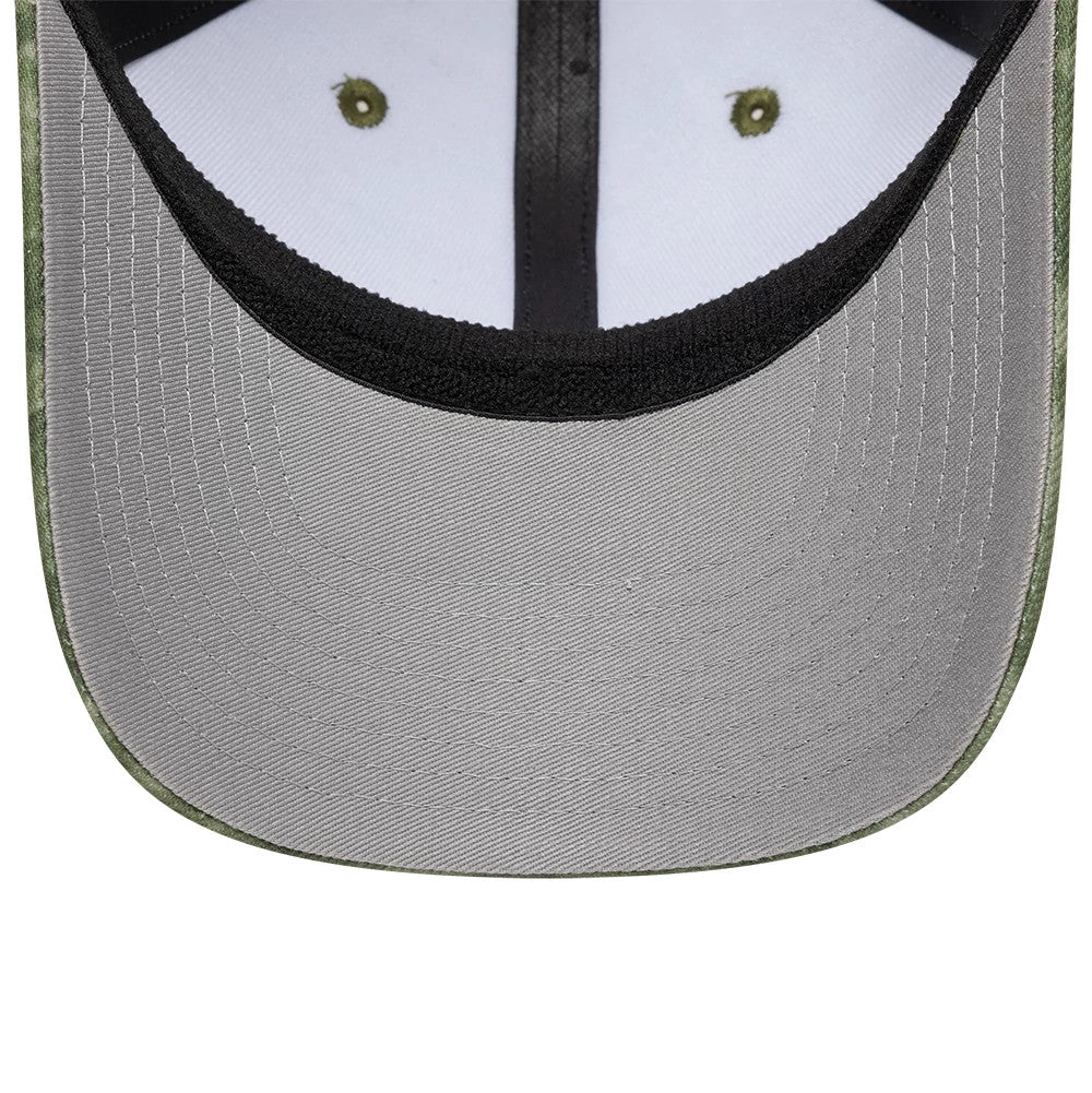 Pictured is this New Era Floral 39SEVENTY Stretch Fit cap in green. 2