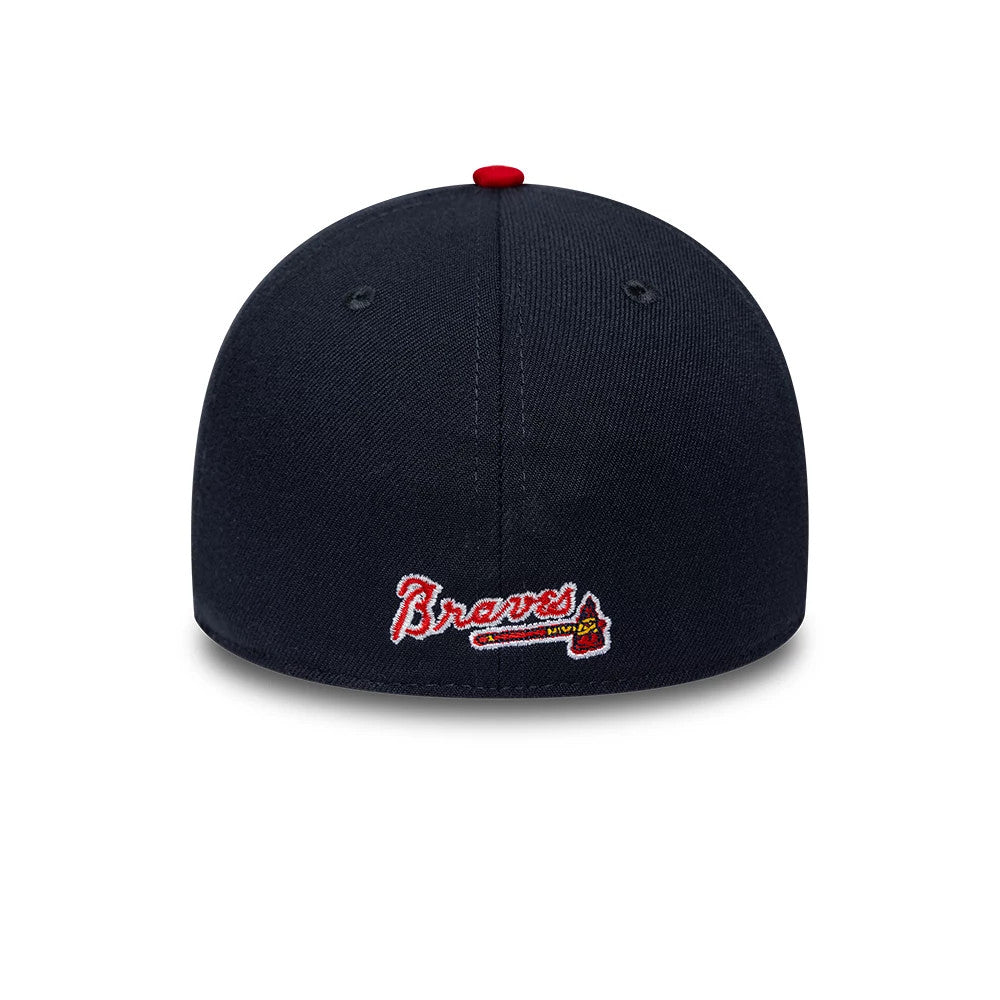 Atlanta Braves MLB Classic Navy New Era 39THIRTY Stretch Fit Cap, rear view showing an embroidered Braves wordmark and tomahawk logo in red and white across the centre of the structured navy crown, accented by a red top button.