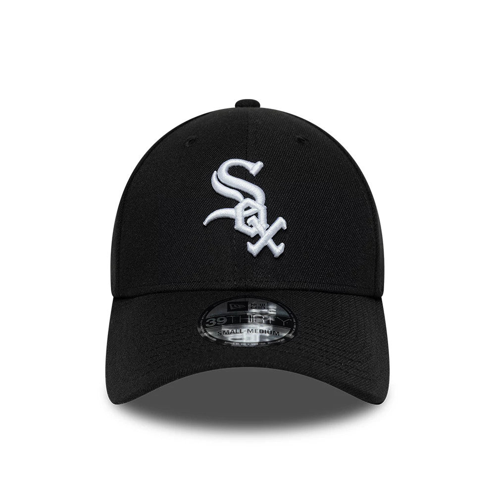 Pictured is this MLB Classic Chicago White Sox 39THIRTY Stretch Fit cap in black. 2