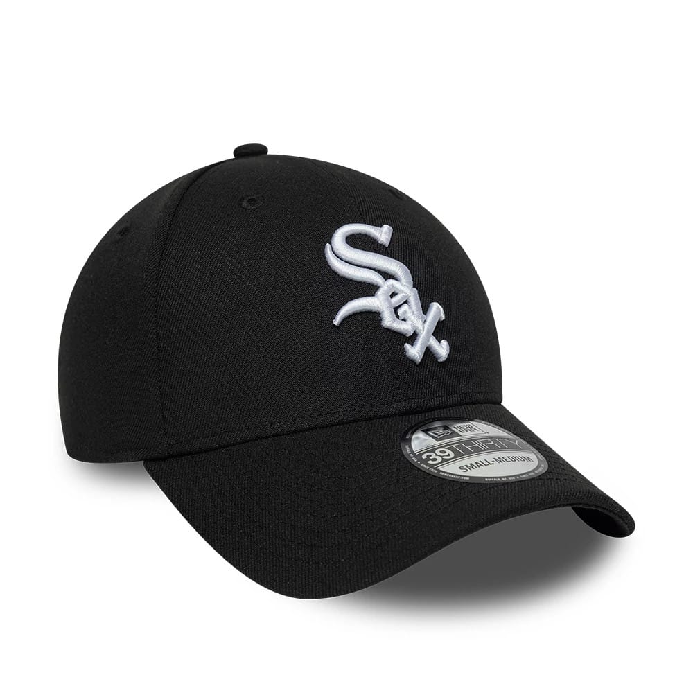 Pictured is this MLB Classic Chicago White Sox 39THIRTY Stretch Fit cap in black. 3