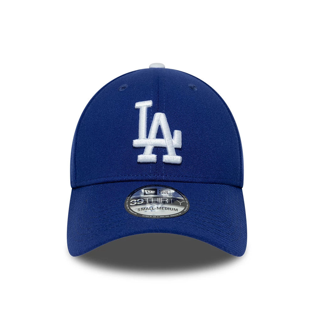 LA Dodgers MLB Classic Dark Blue New Era 39THIRTY Stretch Fit Cap, front view showing the raised white embroidered LA Dodgers logo on the dark blue crown, with a curved visor and a 39THIRTY size sticker in the centre of the visor.