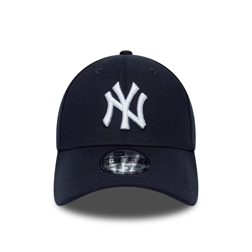 Pictured is this MLB Classic New York Yankees 39THIRTY Stretch Fit cap in navy. 2