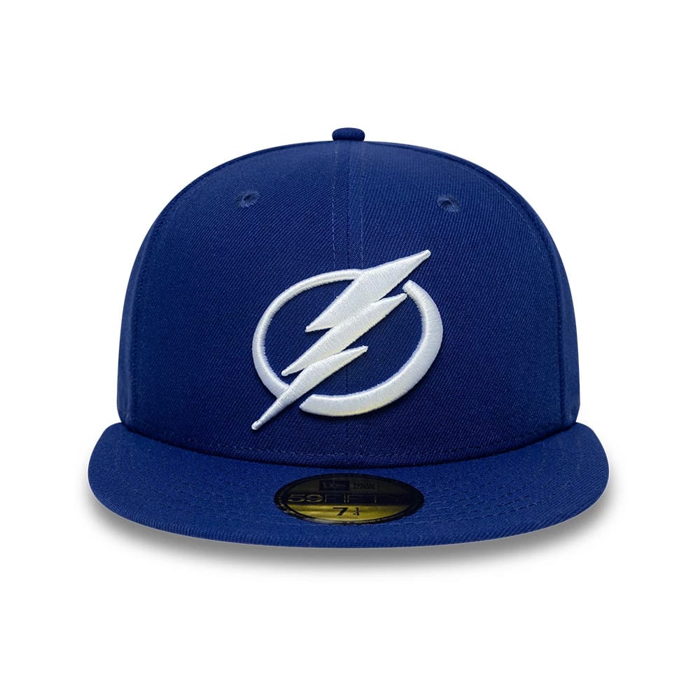 Tampa Bay Lightning NHL Basic Dark Blue New Era 59FIFTY Fitted Cap, front view showing the white raised embroidered logo on the front panel, dark blue flat visor, and gold 59FIFTY size sticker centrally placed on the visor.