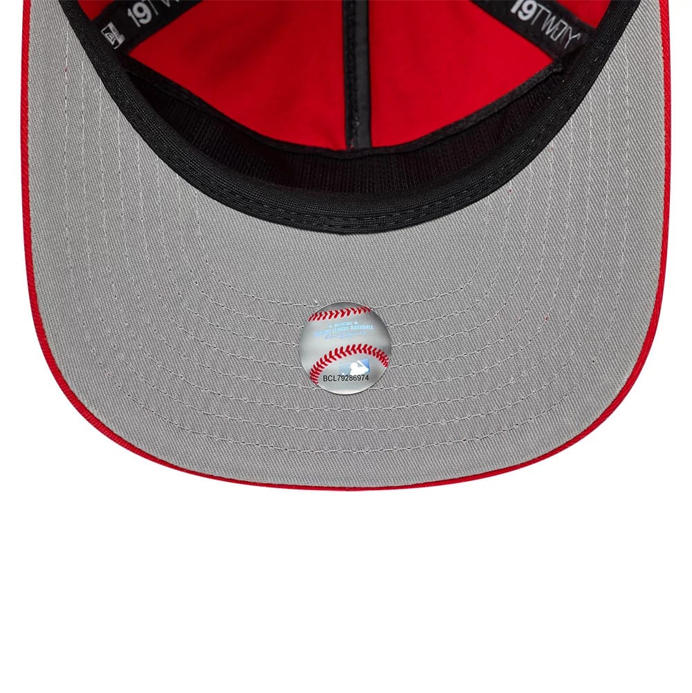 Pictured is this MLB Championship St. Louis Cardinals 19TWENTY cap in red. 2