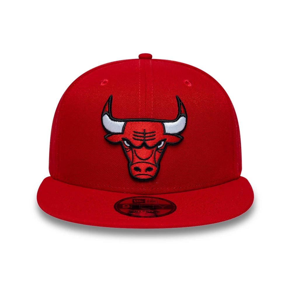 Pictured is this NBA Chicago Bulls 9FIFTY Snapback cap in red. 2