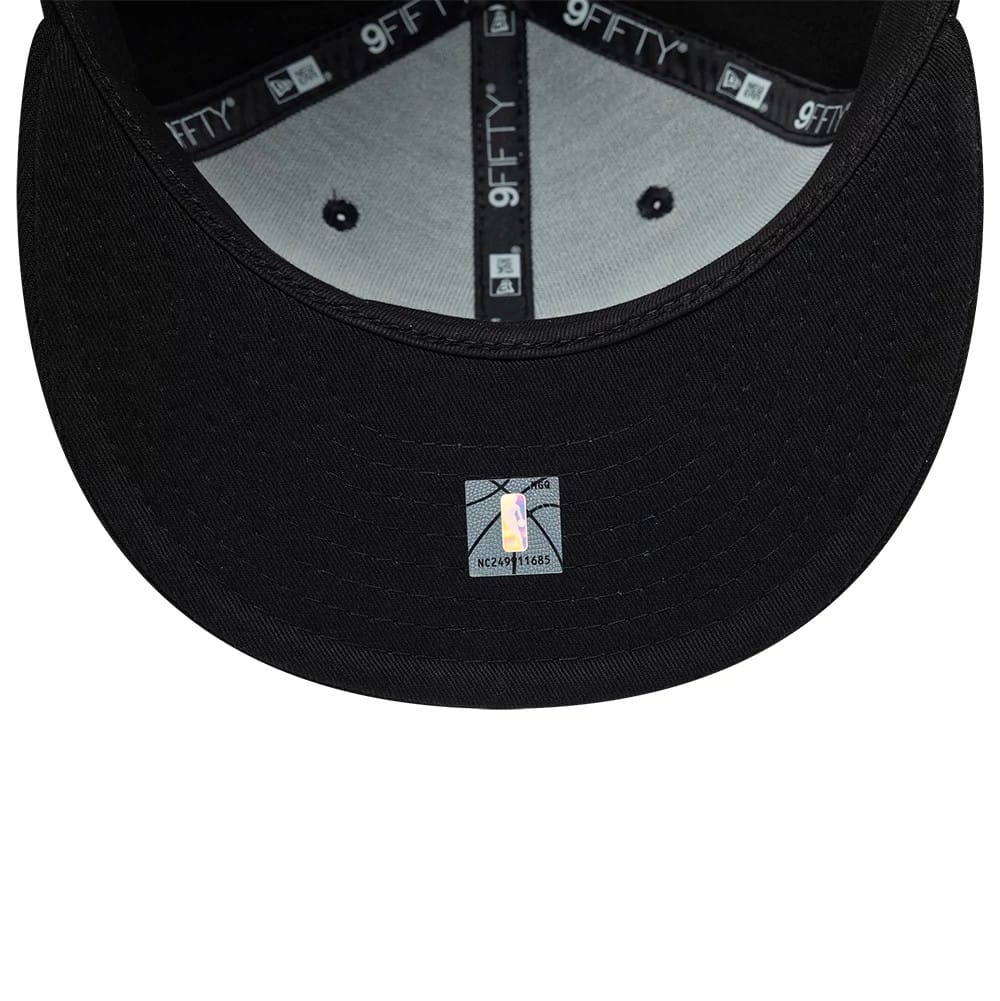Pictured is this NBA LA Lakers 9FIFTY Snapback cap in black. 7