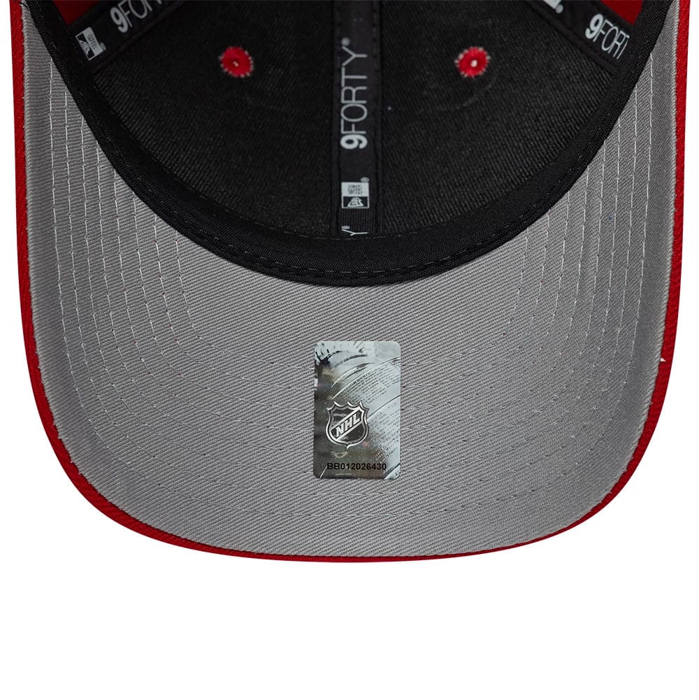 Pictured is this NHL Team Detroit Red Wings 9FORTY M-Crown cap in red. 2