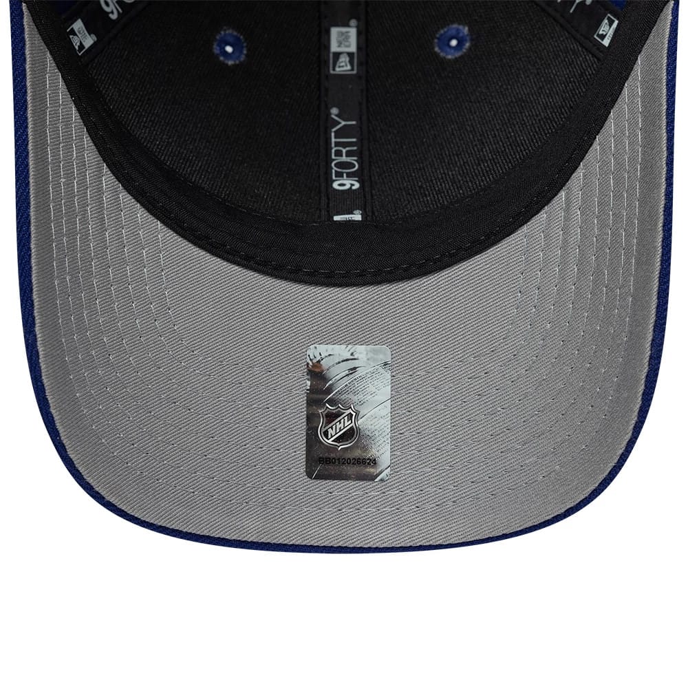 Pictured is this NHL Team Tampa Bay Lightning 9FORTY M-Crown cap in dark blue. 2