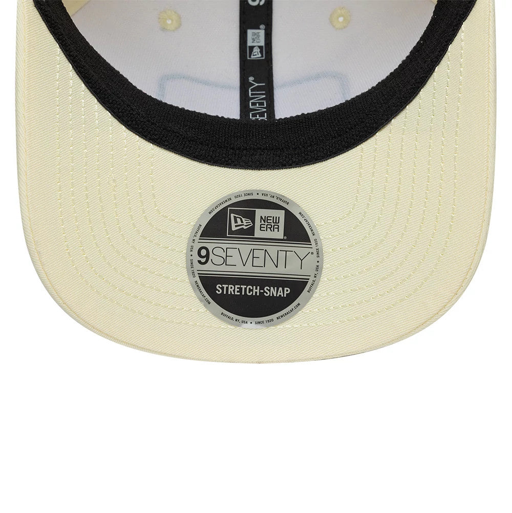 Pictured is this Brazil Race Special Max Verstappen Red Bull Racing 9SEVENTY Stretch Snap cap in cream. 7