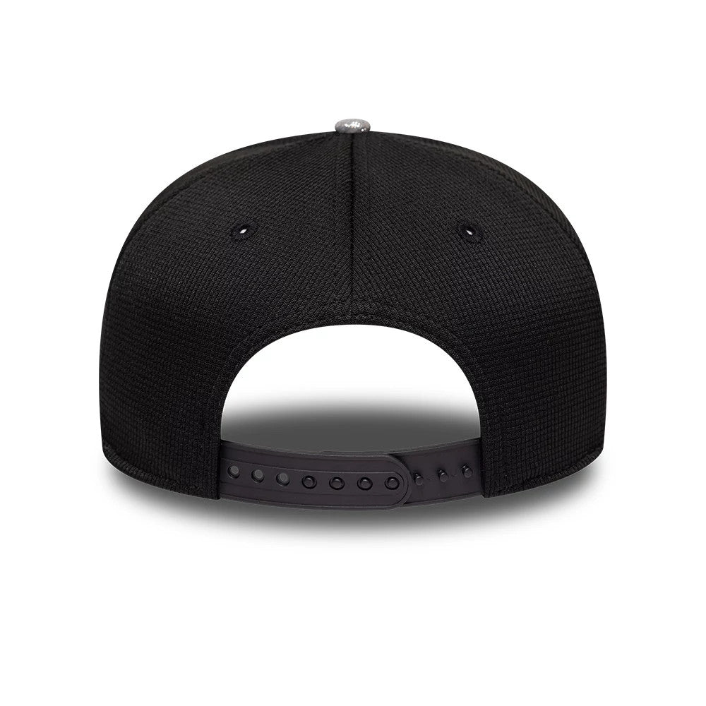 Pictured is this Oliver Bearman Vegas Race Special TGR Haas F1 9SEVENTY Stretch Snap cap in black. 4
