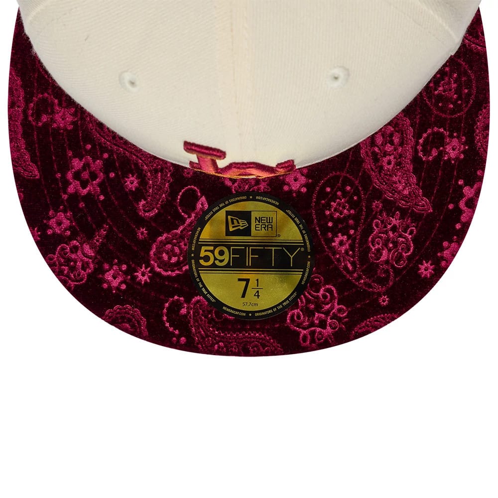 Pictured is this MLB Paisley Visor LA Dodgers 59FIFTY Fitted cap in Cream. 2