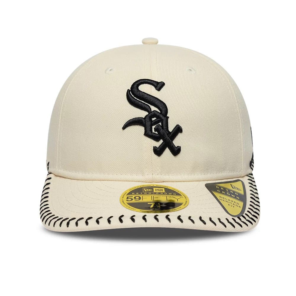 Pictured is this MLB Baseball Stitch Chicago White Sox Retro Crown 59FIFTY Fitted cap in Cream. 2